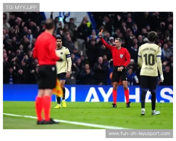 欧冠争夺激烈，巴萨与切尔西皆未能从冷门中脱颖而出，0809赛季欧冠巴萨切尔西争议